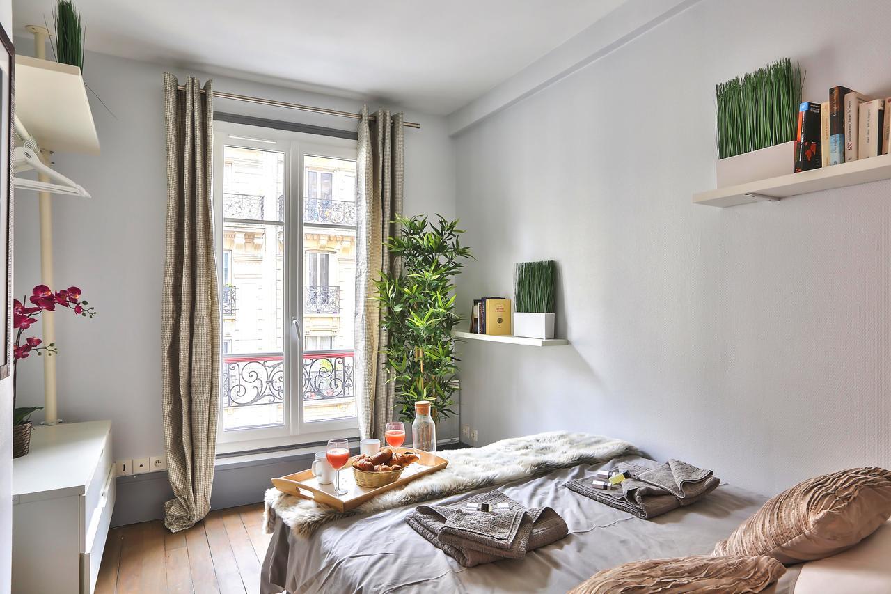 Best Deal Eiffel Tower Париж Екстер'єр фото